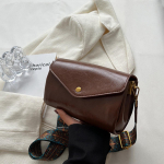 Naiste PU-nahast &uuml;hev&auml;rvilised k&auml;ekotid Vintage laia rihmaga klapiga &otilde;lakott 19x11x12cm must