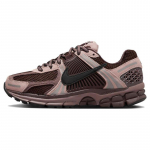 Nike Zoom Vomero 5 Plum Eclipse Naiste vabaajajalatsid FV1166-200 42 t&ouml;&ouml;materjali v&auml;rv