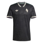 Adidas Originals X Juventus koost&ouml;&ouml; FW25 25/26 kolmas autentne m&auml;ngijaversioon kitsa l&otilde;ikega V-kaelusega triibuline l&uuml;hikeste varrukatega jalgpallis&auml;rk KC3487 M