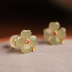 Lucky neljalehelised ristikk&otilde;rvar&otilde;ngad t&uuml;drukutele Hetian jade k&otilde;rvar&otilde;ngad retro disainiga jade k&otilde;rvar&otilde;ngad k&otilde;rvatropid roheline