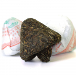 2008 aasta 250g Puerh Puer Pu'er tee Lucky Dragon seene kujuga Tuo Cha toorkook