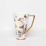 Portselankruus Suure mahutavusega Keraamiline tass Pastoraalne lille- ja linnukujundus Sarvekujuline tass Pokaal Veeklaasid Kohvitassid Kruus Kohvikruus 570ML