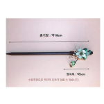 Korea lilleline Binyeo, Hanbok Binyeo, Puidust Binyeo juuksen&otilde;el traditsioonilise soengu ja &uuml;lespandud juuste jaoks 1pcs.- jade green color