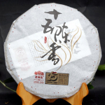 LaoTongZhi 2014 15. aastap&auml;eva k&uuml;ps puer Viisteist Chen Xiang Shu pueri tee 357g 357g