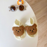 Libisemisvastased p&otilde;randasokid vasts&uuml;ndinutele armsa multifilmilooma 3D-nuku disainiga poistele ja t&uuml;drukutele S kollane