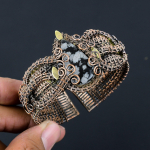 Lumehelbe Obsidiaani V&auml;&auml;riskivi K&auml;sit&ouml;&ouml; Vasktraadiga M&auml;hitud Ehted Reguleeritav K&auml;ev&otilde;ru Talle Adjustable must