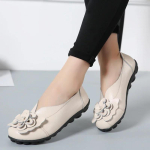 Mokassiinid Pehme Nahk PU Naiste Mood Lamedad Lilledega Daamide Vabaaja Kingad Kevad Suvi Naiste Disainerid Mokassiinid Slip-On 35 beige