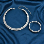 Metallist t&auml;isteemantne l&auml;ikiv kaelakee Moodne hele luksuslik kolm rida k&auml;sitsi valmistatud string teemantkrae kaelarihm kaelakett naissoost