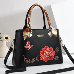 Uus Naiste Tikitud K&auml;ekott Mitmek&uuml;lgne Mood Lilledega Tikitud Naiste Kott Suure Mahutavusega Crossbody &Otilde;lakott