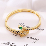 Uus Euroopa ja Ameerika Hip Hop Micro Inkrusteeritud tsirkoonist leopardipeaga k&auml;ev&otilde;ru 17CM