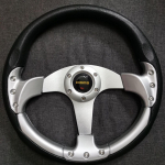 13-tolline Cool Coupe sportauto v&otilde;idus&otilde;idu rool poolringikujulise labaga, 14-tolline