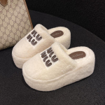Madalad Karusnahast Naiste Platvorm Suede Sussid Soojad Pl&uuml;&uuml;sist Puuvillased Kingad Br&auml;ndi Muulad Talvised Pl&auml;tud 2025 Trend Moe Mugavad Zapatos Mujer 34