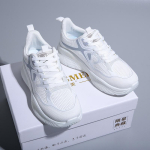 Unisex tossud Kerged jooksujalatsid Spordijalatsid j&otilde;usaali jaoks Naiste tossud Meeste tossud 44 white