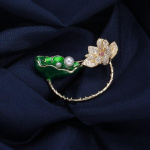 Blucome lootose&otilde;ie ja lootoselehe kujuga pross kullav&auml;rvi emailiga ehten&otilde;elad T&uuml;drukule poisile kingitused salli m&uuml;tsi tarvikud roheline