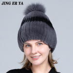 Kuum m&uuml;&uuml;k Kootud pompomm&uuml;tsid naistele Beanid Solid Elastsed Rex K&uuml;&uuml;liku Karusnahast M&uuml;tsid Talvem&uuml;ts Skullies Mood P&auml;ris karusnahast m&uuml;tsid valge/sinine