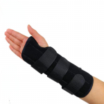 Randme kinnitusklambrid, randmeliigese nikastuse v&auml;hendamine, lahas, k&otilde;&otilde;lusetupe vigastus, k&auml;etoe kinnitusrihm M-Left Hand must