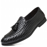 Uusimad meeste s&otilde;idukingad Loafers Kootud Muster Nahast Meeste Lamedad Kingad Tutt Populaarsed Meeste Mokassiinid Loafers Suurused 38-47 38