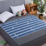 Veekindel, pestav, lekkekindel uriinipadi imikutele ja eakatele &ndash; kolmekihiline kaitse 180*200 cm (four corners fixed)