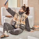 Talvine naiste soe pidžaamakomplekt korallifliisist magamisriided Flanell Paks multifilm pidžaamad Suured koduriided Suured pidžaama XL