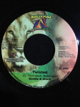 7-tolline plaat DAVILLE & ALIBRA - Twisted / Pray NONE Naciamaj Produc 2004 Jamaica Reggae, Ska & Dub Kasutatud