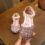 Suvine uus mood T&uuml;drukute kingad Rhinestone'ist l&auml;ikivad printsesskingad takjakingad &uuml;ksikud kingad Pearl Sequin tantsukingad 25