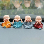 4 tk / komplekt Vaigu k&auml;sit&ouml;&ouml; kingitus Armas v&auml;ike munk skulptuurid Armsad mungad Buddha kujud Loomingulised Buddha nukud Lauaautode kaunistus