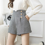 Naiste l&uuml;hikesed p&uuml;ksid, k&otilde;rge v&ouml;&ouml;kohaga tviid A-kujulised vabaaja ruudulised laia s&auml;&auml;rega p&uuml;ksid S must