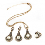 T&uuml;rgi stiilis pruudi kunstp&auml;rlitest kaelakee s&otilde;rmus k&otilde;rvar&otilde;ngad ehtekomplekt peokingitus US 8 kuldne