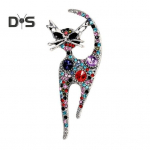 Armas kassikujuline pross, v&auml;rvilised s&auml;ravad kivid, inkrusteeritud n&ouml;&ouml;pn&otilde;elaga &uuml;likond rev&auml;&auml;rim&auml;rk, ehted, mantel, aksessuaarid roheline