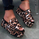 Suvised naised br&auml;ndi paksu tald paksu kontsaga sussid vabaaja moesussid 35-43 platvormiga sandaalid moes 40 leopard