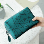 Naiste reisikosmeetikakott Multifunktsionaalne geomeetriline kosmeetikakott PU-nahast veekindel kaasaskantav tualett-tarvete hoiukott Kosmeetikakott roosa