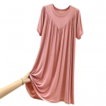 Naiste suvekleit, plisseeritud &uuml;hev&auml;rviline O kaelus, l&uuml;hikesed varrukad, &otilde;hukesed avarad p&otilde;lved M roosa punane v&auml;rv