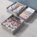 Morandi kangast aluspesu hoiukarp &ndash; kolm-&uuml;hes vahend rinnahoidjate, sokkide ja muu jaoks Morandi No-cover Underwear 3-Piece Set