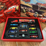 Desney 12-osaline McQueen Jacksoni komplekt eripakkumine Pixar Cars Lightning McQueen Mater PVC mudelauto m&auml;nguasi lastele s&uuml;nnip&auml;evakingitused