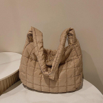 V&otilde;re suur kaenlaaukott 2021 Talvine Uus Kvaliteetne Kangas Naiste Design K&auml;ekott Vintage Suure mahutavusega &otilde;lakotid 40 X 11 X 35 CM khaki