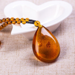 1 tk Amber Floation Brine Mesilasvaha helmestega kaelakee Water drop