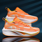 Meeste Kingad Tossud meeste vabaaja Meeste kingad tennised Luksuslikud kingad Treener Race Hingavad jalan&otilde;ud mood jooksujalatsid naistele 39