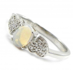 H&otilde;bes&otilde;rmus 'Opal Goddess' H&otilde;bevalge (roodiumiga kaetud) - 18x7 mm 56 valge