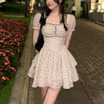 2023. aasta suvine prantsuse vintage lilleline minikleit naisele rannas Elegantne &uuml;hes t&uuml;kis kleit Korea moekleit, magus l&uuml;hike peokleit &scaron;ikk S valge