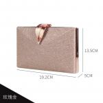 H&otilde;bedane Clutch Luksuskotid Naiste Kvaliteetne Disainer Pulma Rahakott ja K&auml;ekotid Lehekujuline Hasp Telefon Crossbody kott 2024 Uus roosa kuldne v&auml;rv