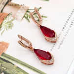 Moodsad veetilga kuupmeetrist tsirkooniumoksiidist tilkk&otilde;rvar&otilde;ngad naistele pulmadeks Roosi kullav&auml;rvi k&otilde;rvatropiga ehted