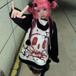 S&uuml;gis-talv Y2K subkultuuri T-s&auml;rk, pikkade varrukatega kunstlik kaheosaline Harajuku lahtised punk-t-s&auml;rgid vabaaja rock-emo-grunge esteetilised topid S must