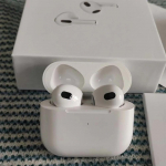 Uued t&otilde;elised juhtmevabad stereok&otilde;rvaklapid Bluetooth m&auml;nguk&otilde;rvaklapid Spordik&otilde;rvaklapid GPS-positsioneerimispuutejuhtimispeakomplekt IOS-i Android-telefonile valge