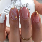 24 tk Keskmise ovaalse k&uuml;&uuml;nte pressimine Kuldne s&auml;ra, disainiga valge prantsuse stiilis kunstk&uuml;&uuml;ned l&auml;ikiv kunsts&otilde;rme manik&uuml;&uuml;r kunstk&uuml;&uuml;ned French Gradient Glitter Is Simple And Elegant