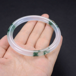 1 tk naturaalne nefriitk&auml;ev&otilde;ru Moodne v&otilde;luv nefriitk&auml;ev&otilde;ru naiste kingitus 64MM