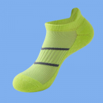 Pehme p&otilde;hjaga sokid meestele k&auml;ter&auml;tiku all hingav spordipuuvillane niiskust imav sokk One size must