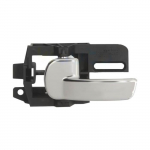 Poign&eacute;e de porte int&eacute;rieure avant ou arri&egrave;re gauche noire et chrom&eacute;e Nissan Qashqai 1 2007-2014