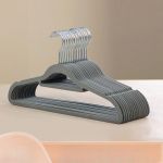 10 komplekti sametest riidepuud, libisemiskindel ja ruumis&auml;&auml;stlik roosikuldse p&ouml;&ouml;rleva konksuga riidepuu 10pcs hall