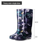 Naiste libisemiskindlad madala kontsaga pikkade s&auml;&auml;rega vihmasaapad - pehmest kummist k&otilde;rge s&auml;&auml;rega veejalatsid k&ouml;&ouml;gikasutuseks 38