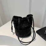 Ni&scaron;idisaini plisseeritud kott Uus naiste kott, suvine populaarne tekstuur &Uuml;he &otilde;laga kaenlaaukott K&auml;si-&auml;mbrikott